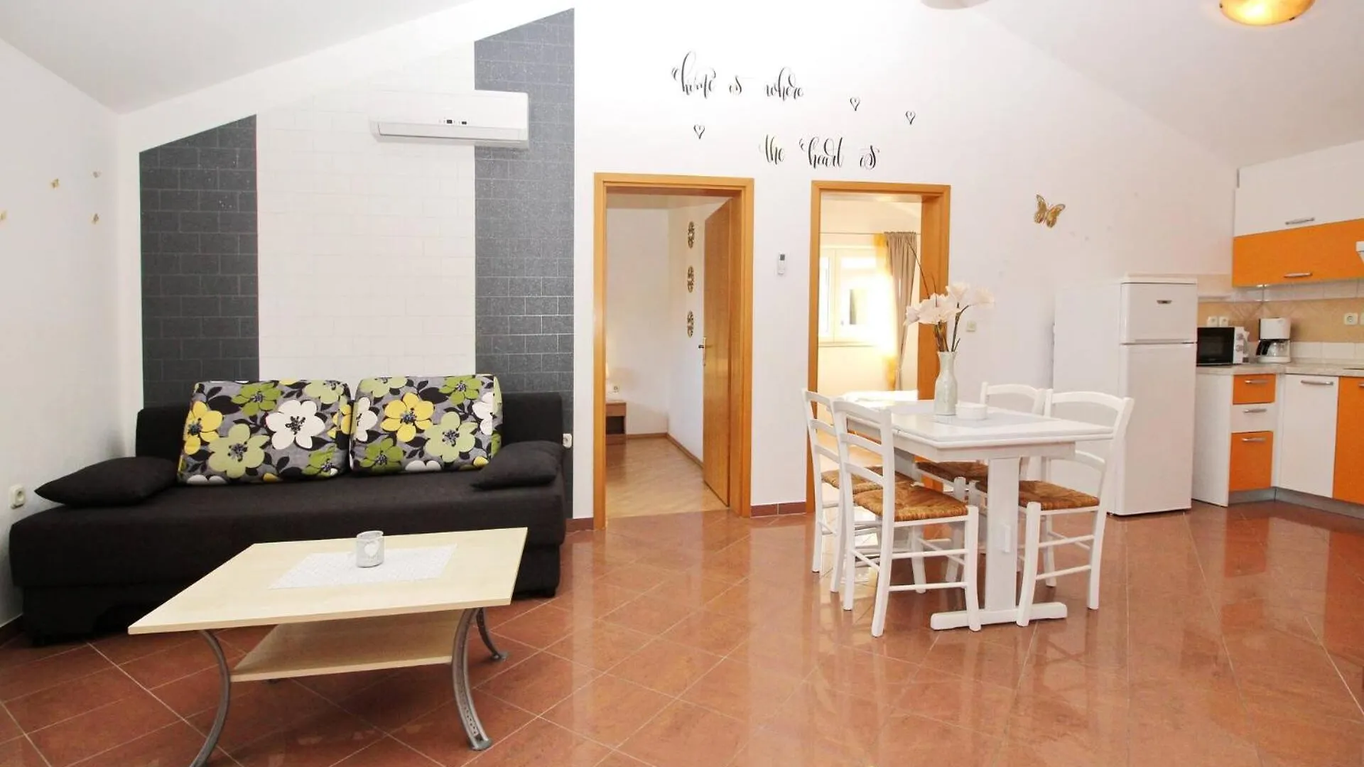 Apartments Brnic Nara Baska  Baska (Krk)