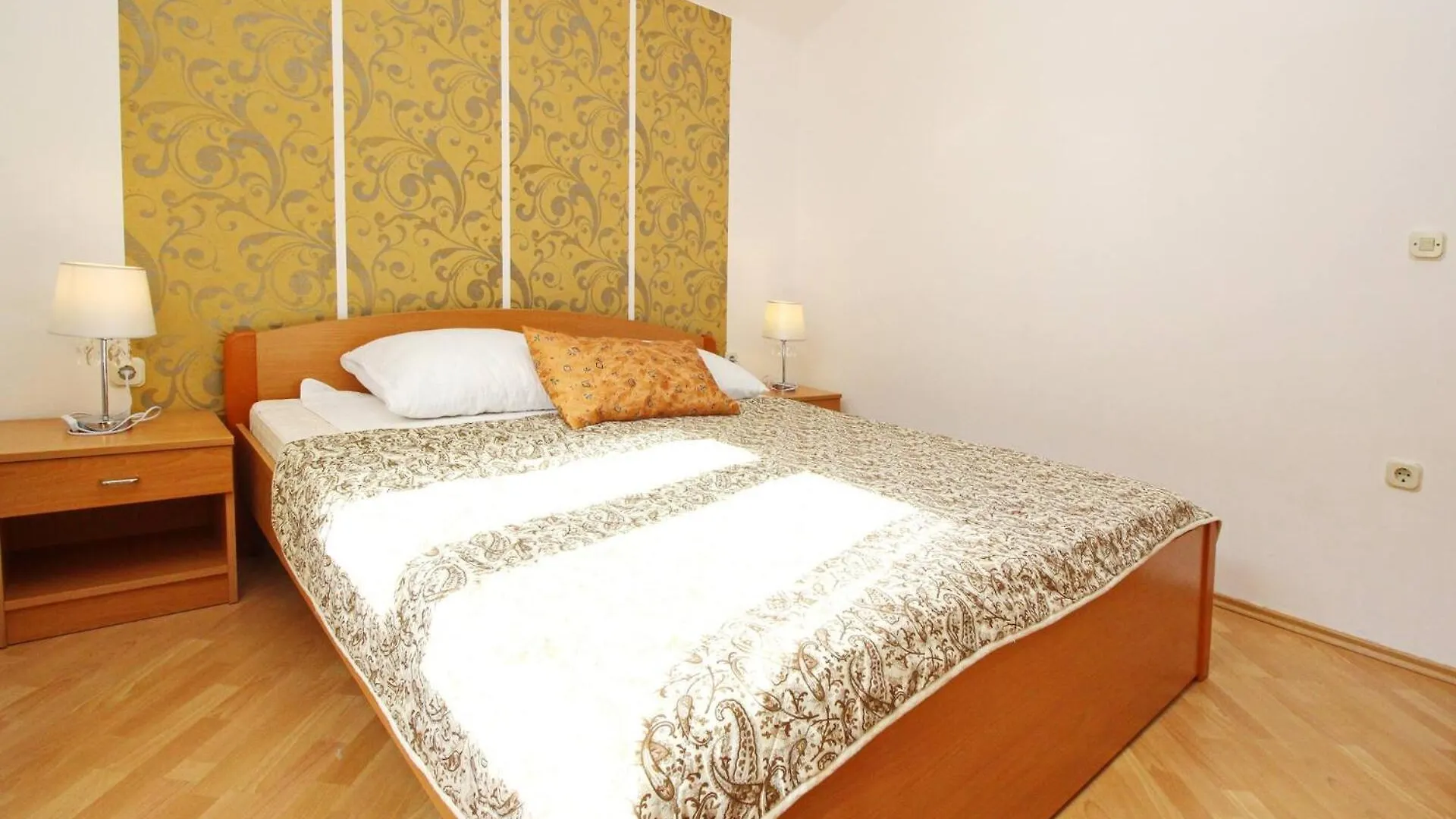 Apartments Brnic Nara Baska