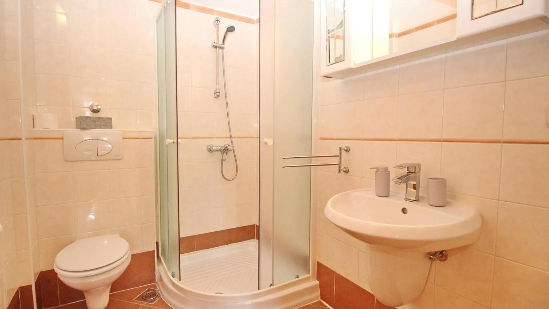 Apartments Brnic Nara Baska