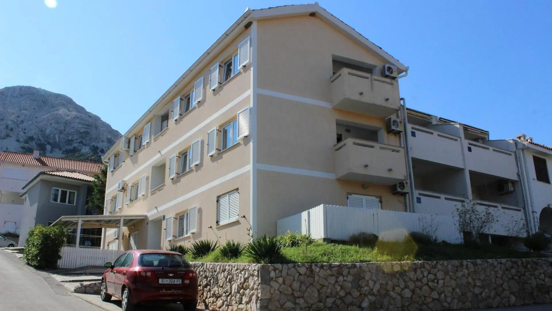 Apartments Brnic Nara Baska  0*, Baska (Krk) Croatia